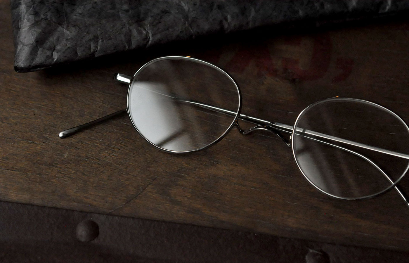 大得価好評新品 デミアン DEMIAN サングラス 素敵眼鏡MICHIO レイバン 60sドイツ製型 New 吊り下げ コンビフレーム 眼鏡 黒 シルバー ビンテージ型 セル、プラスチックフレーム